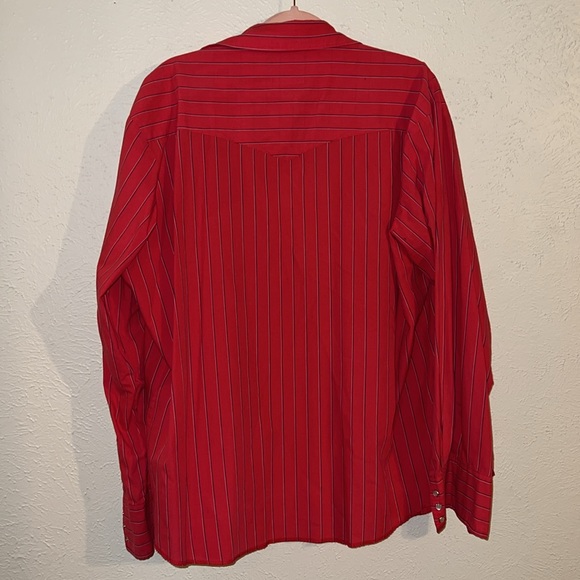 Men’s Wrangler Pearl Snap - Picture 5 of 5